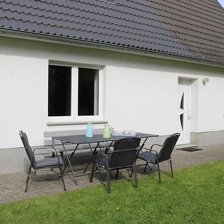 Kleines Haus Am Feld Villa Rehna Exterior photo