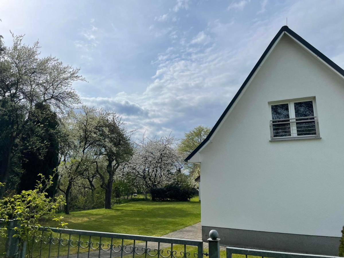Kleines Haus Am Feld Villa Rehna Exterior photo